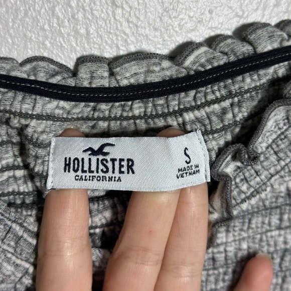 Hollister Women Gray Smocked off shoulder Dress size Small - Picture 5 of 8
